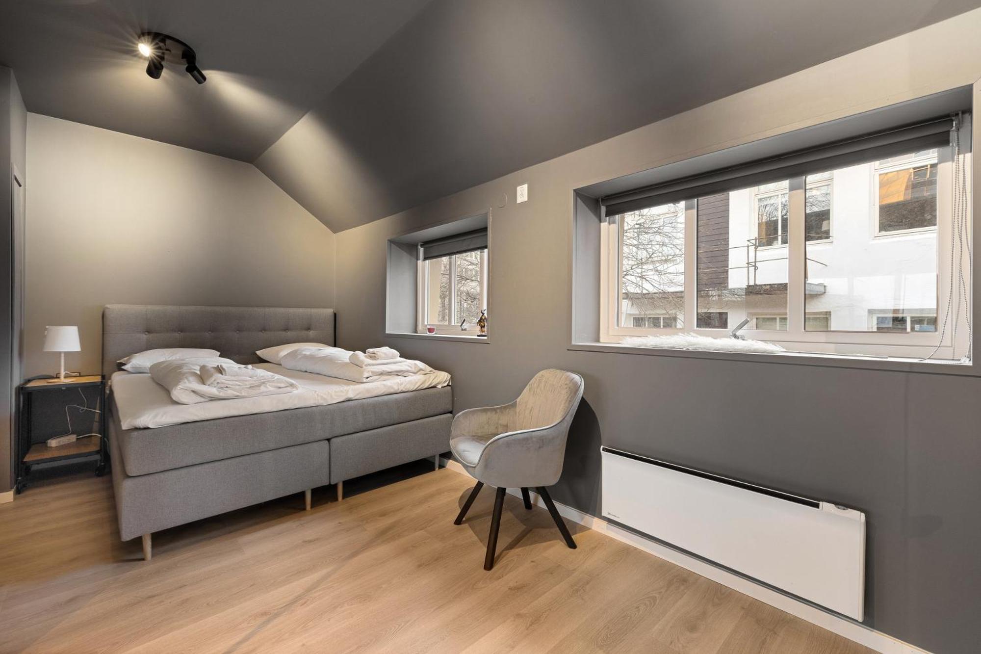 Homerentals L 120Sqm Mid-Central - King Beds - 500Mbps Wi-Fi Bergen Exteriör bild